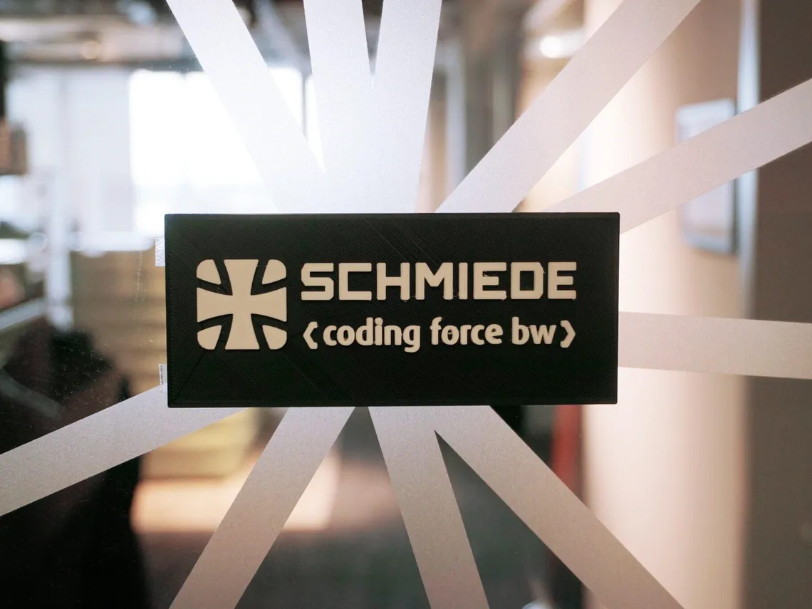 Arbeitsplätze im Büro der BWI Schmiede